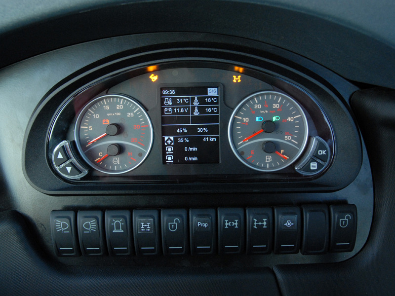 thumb 1200 900 tt206 tt211 instrument DSC 04073746